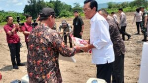 Dukung Ketahanan Pangan, Kapolri bersama Sultan Tanam Jagung di Bantul